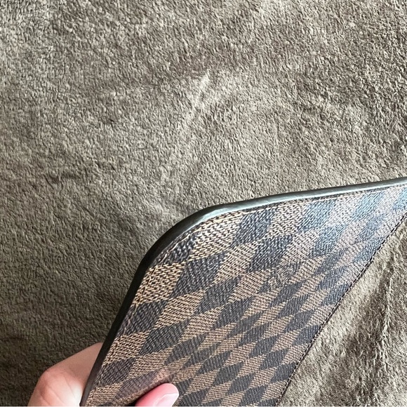 LOUIS VUITTON DAMIER EVENE NEVERFULL CLUTCH WRISTLET - Picture 10 of 16